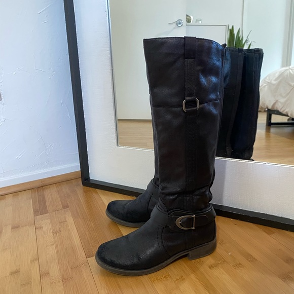 Bare Traps boots with buckle size 8 - Picture 6 of 7